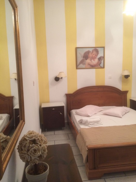 Studios Taki's Place 24/60