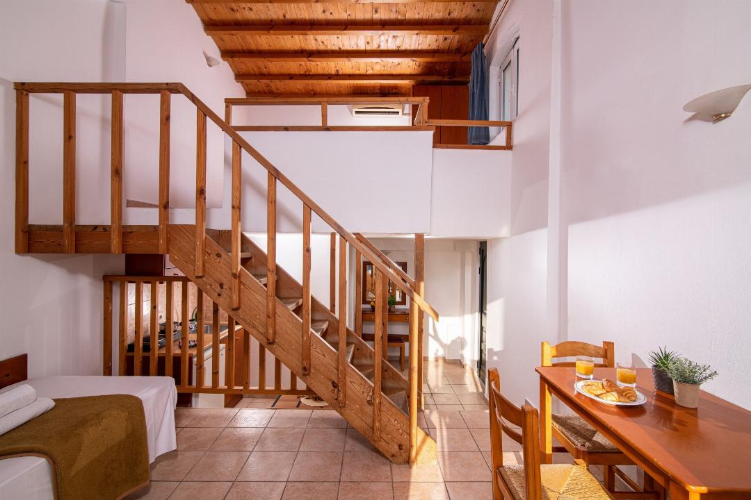 Apartment - Pool or Garden View (Split level)