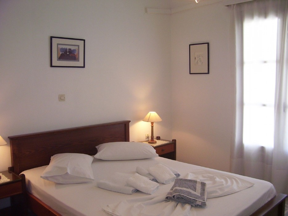 Despinas Rooms And Apartments 30/95