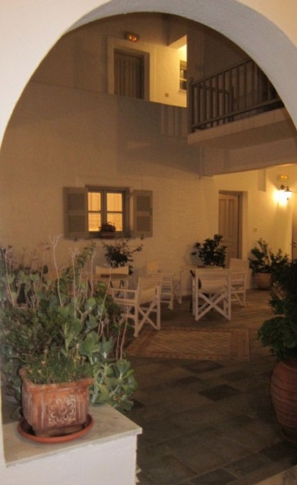 Despinas Rooms And Apartments 44/95