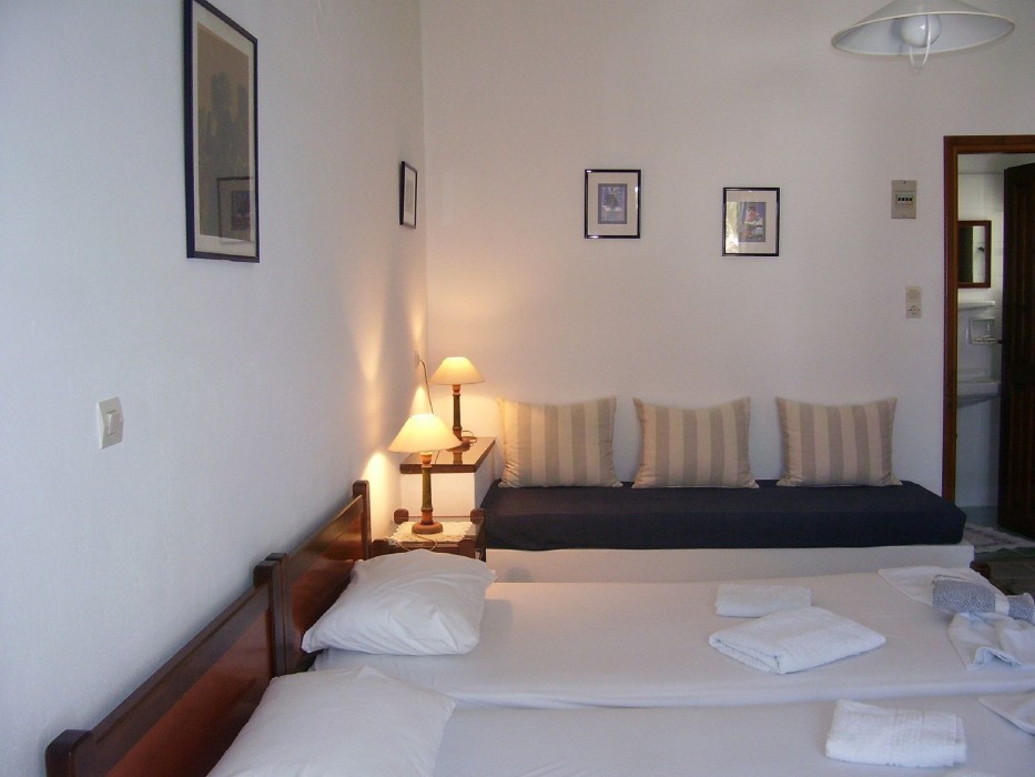 Despinas Rooms And Apartments 42/95