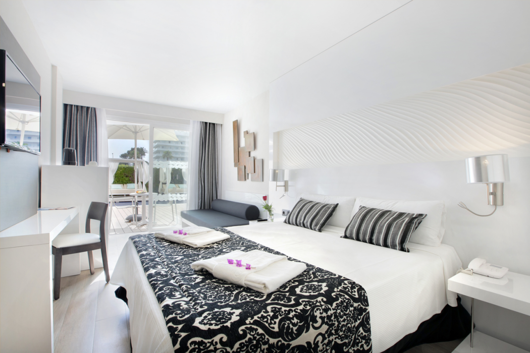 Mar Hotels Playa de Muro Suites 12/56