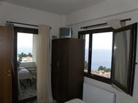 Palamidi Hotel 32/100