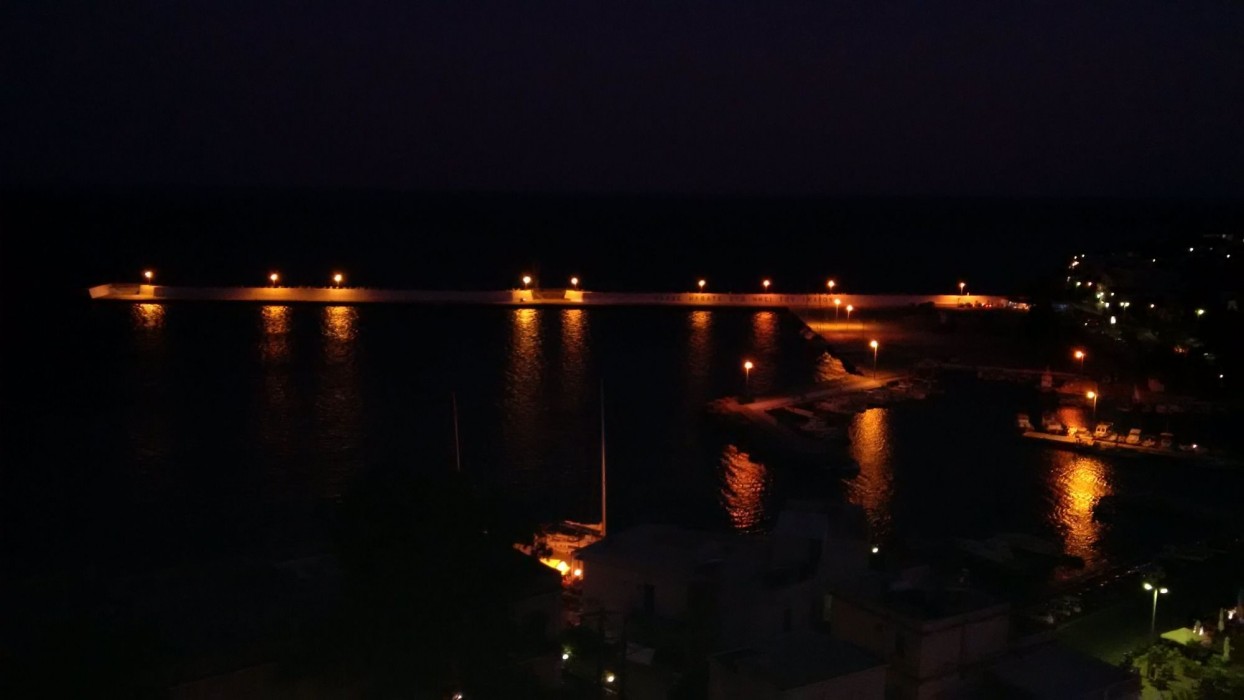 Kastro Hotel 39/100