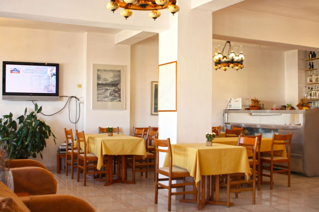 Kastro Hotel 18/100