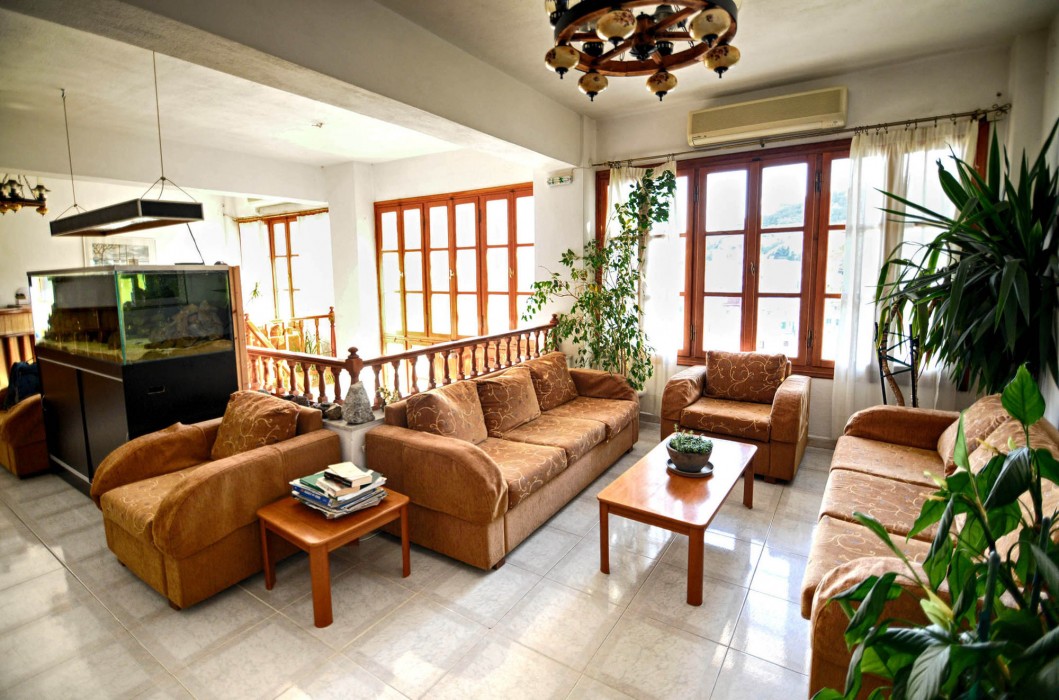 Kastro Hotel 36/100