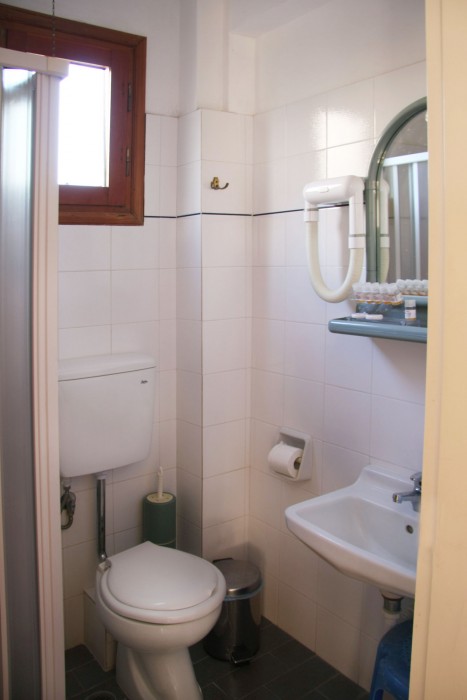 Kastro Hotel 60/100
