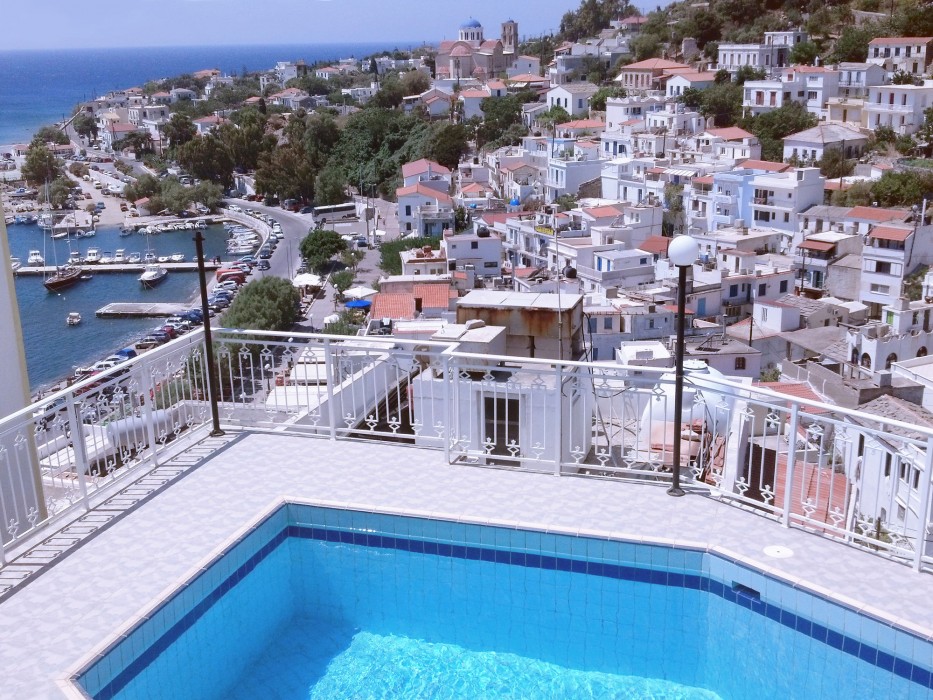 Kastro Hotel 29/100