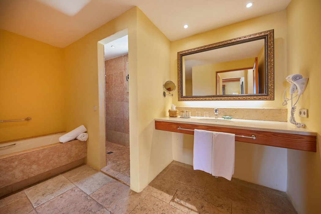Pula Suites Boutique Resort 10/97