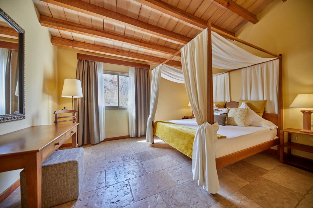 Pula Suites Boutique Resort 37/97