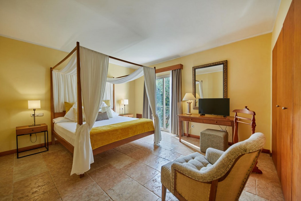 Pula Suites Boutique Resort 25/97
