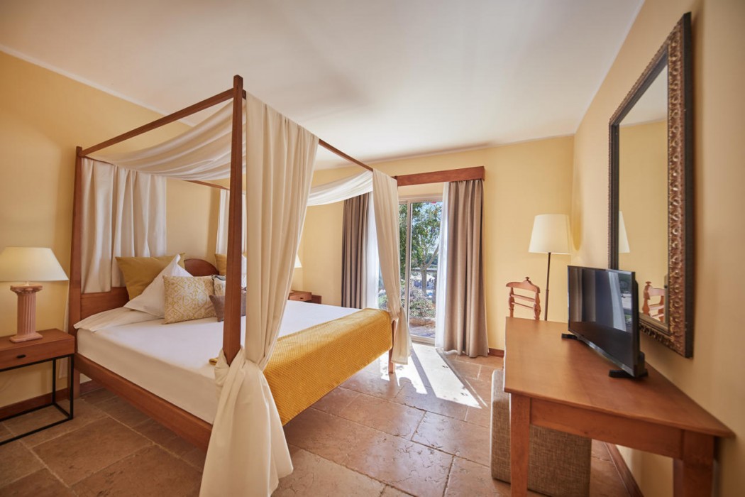 Pula Suites Boutique Resort 17/97