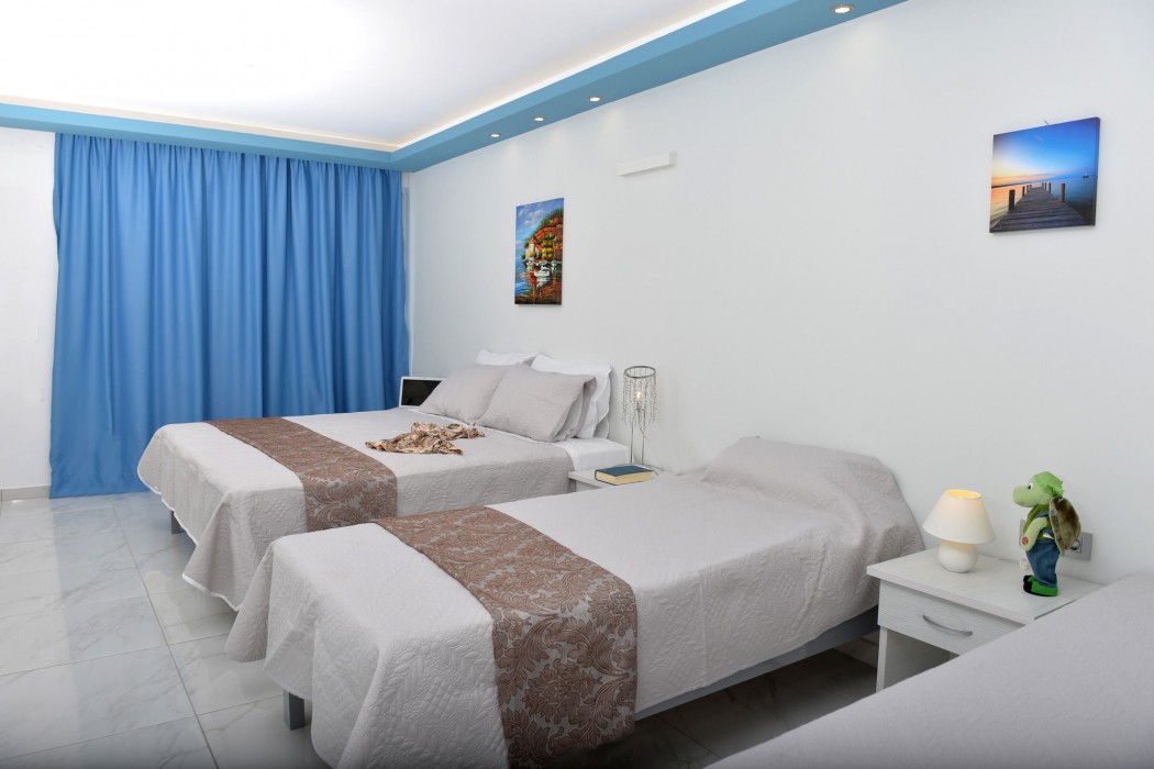 Callinica Hotel 39/68