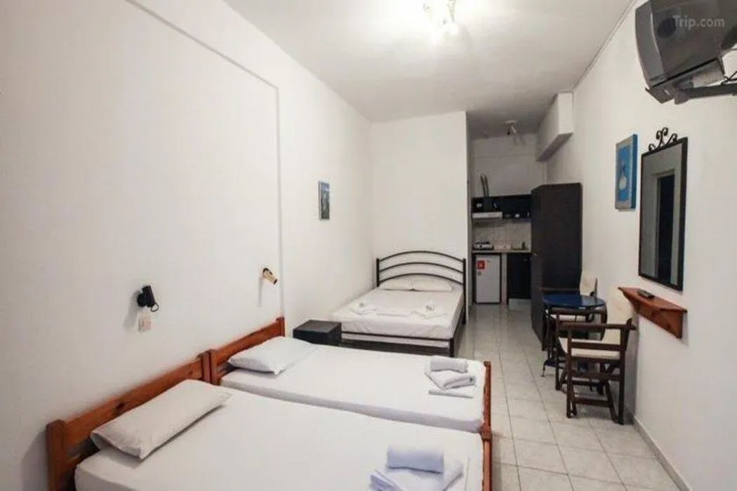 Skentos Hotel 6/29