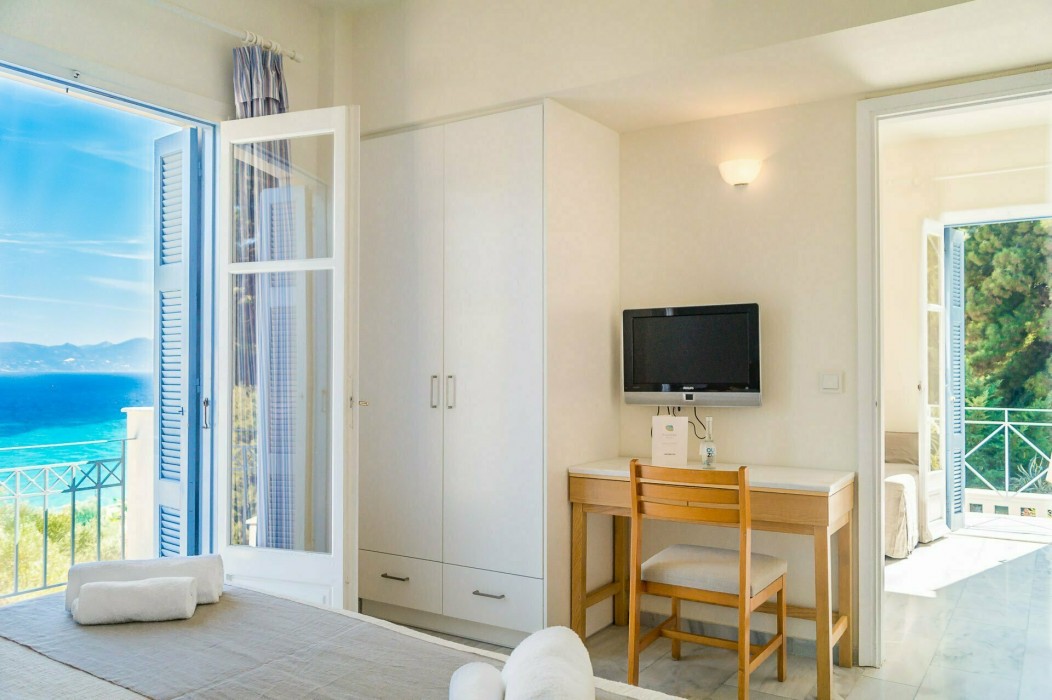 Armonia Bay Hotel 10/48