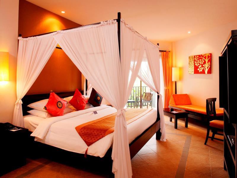 Horizon Karon Beach Resort And Spa 12/35