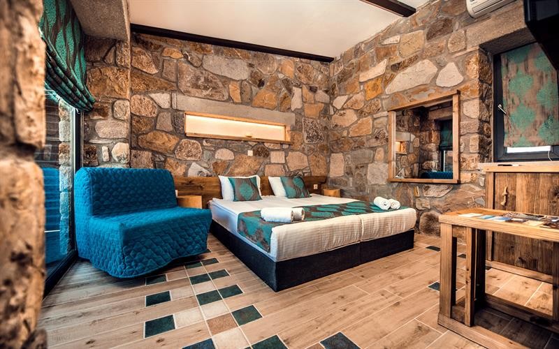 Keros Blue Luxury Rooms & Villas 13/49
