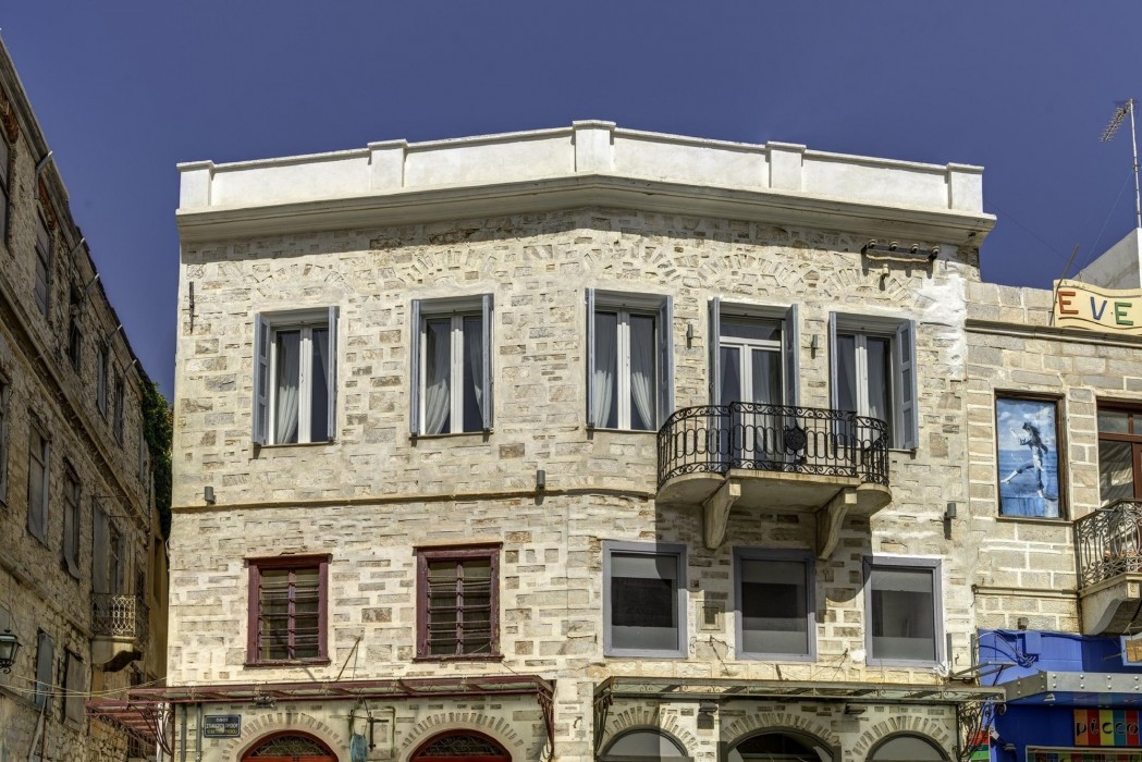 1844 Suites 35/61