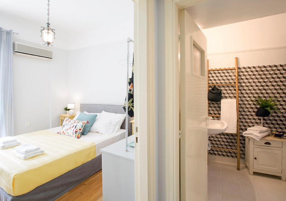 Attractive Flat Near Acropolis Museum 8/35