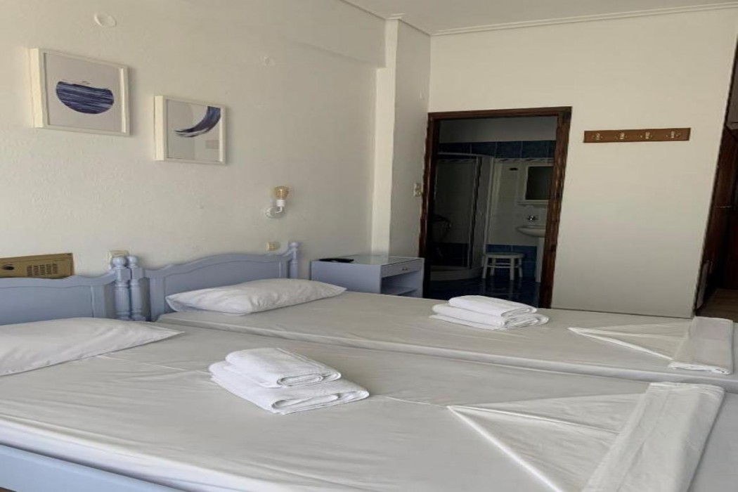 Potokaki Beachfront Hotel 7/33