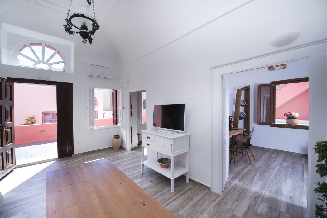 Anemi House & Villas 25/100