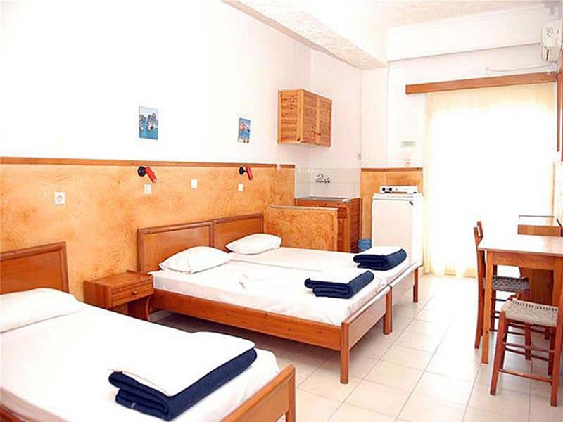 Anna Apartments & Studios 2/9