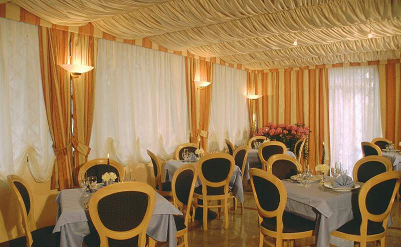 Massimi City Garden Hotel 28/58