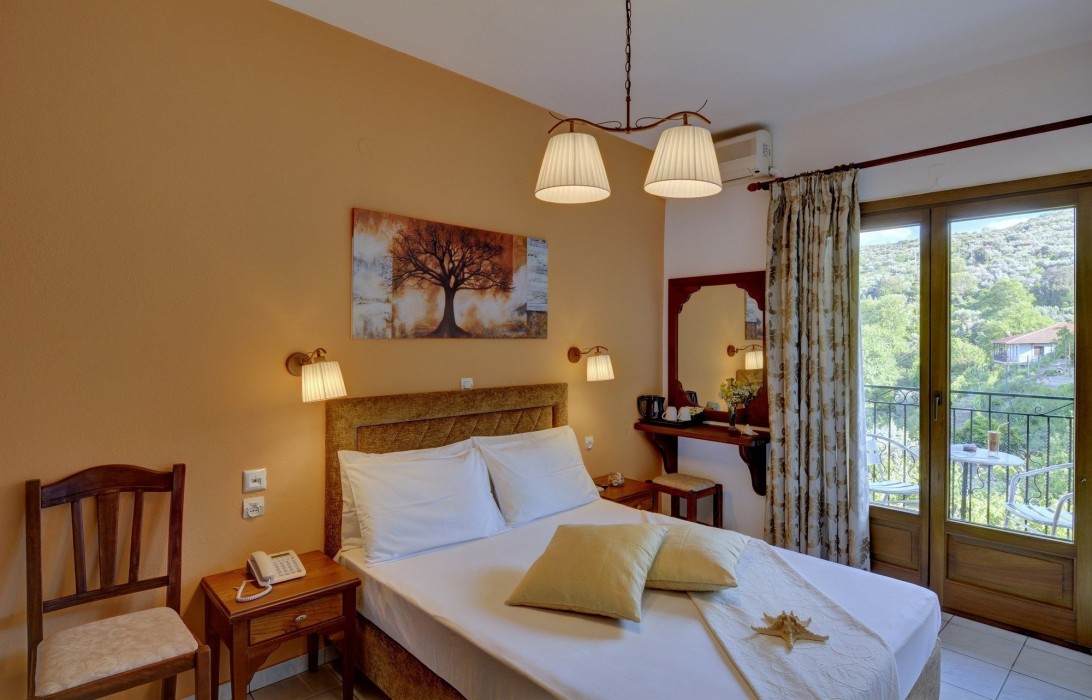 Hotel Agnadi-Horefto 10/63