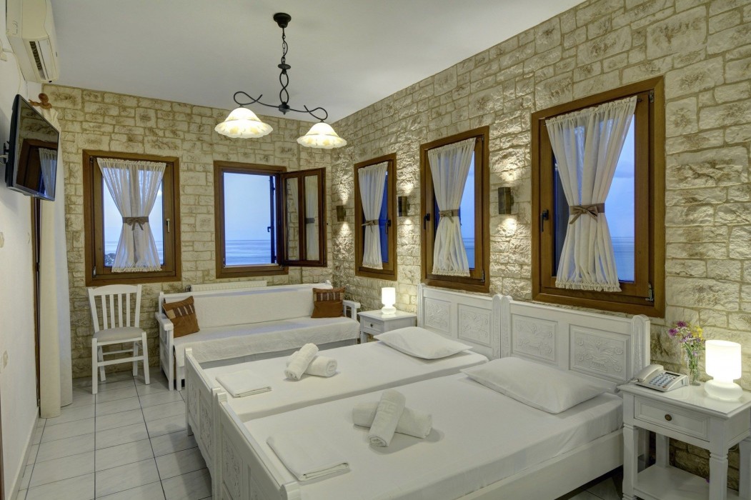 Hotel Agnadi-Horefto 11/63