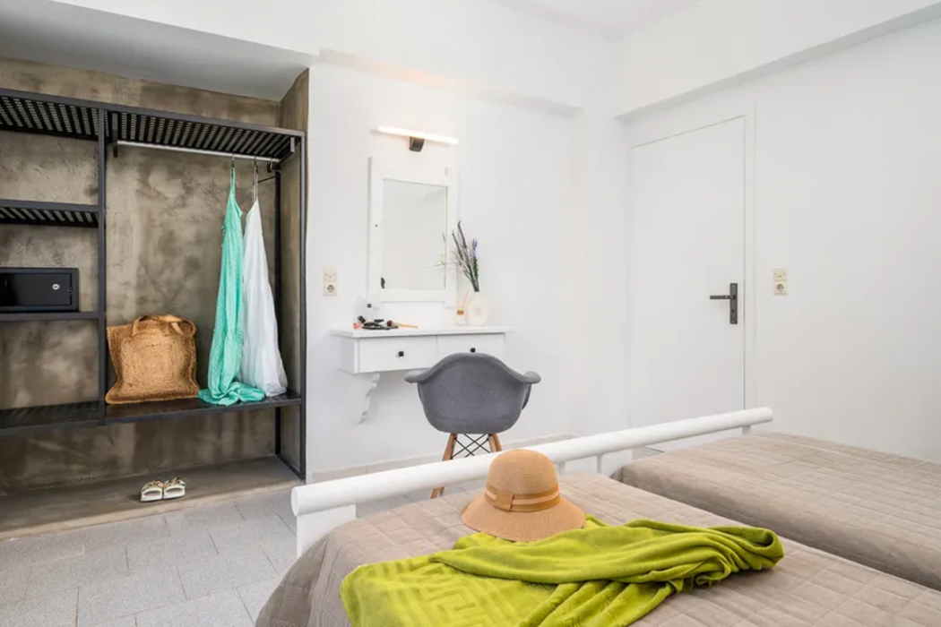 Ariadne Apartments 8/10