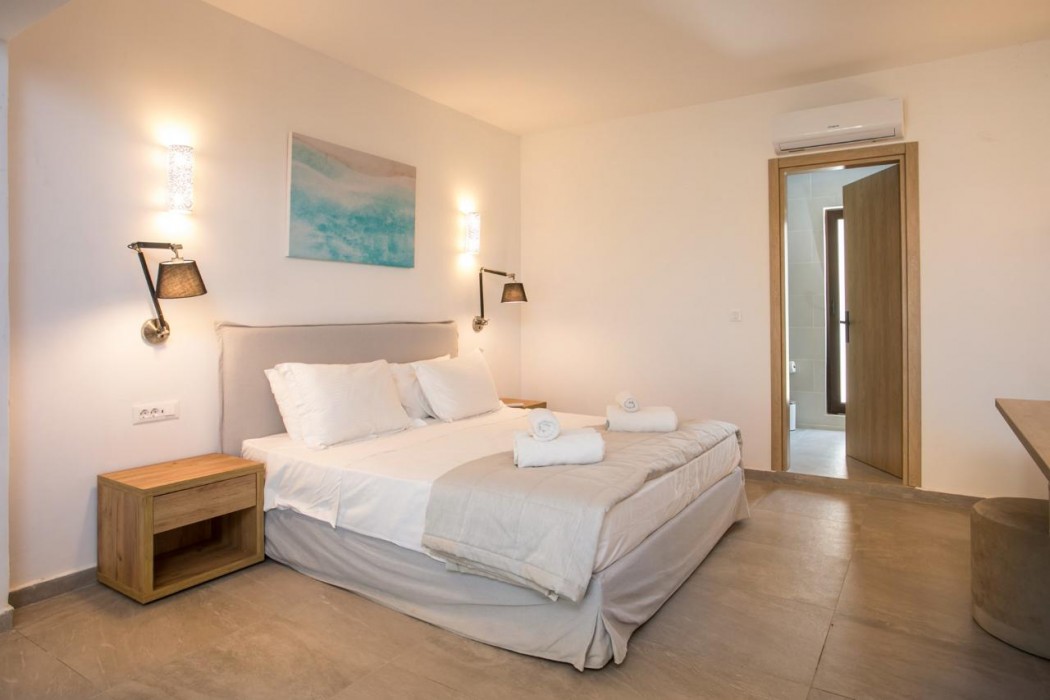 Terra Pietra Luxury Villas & Suites 11/42