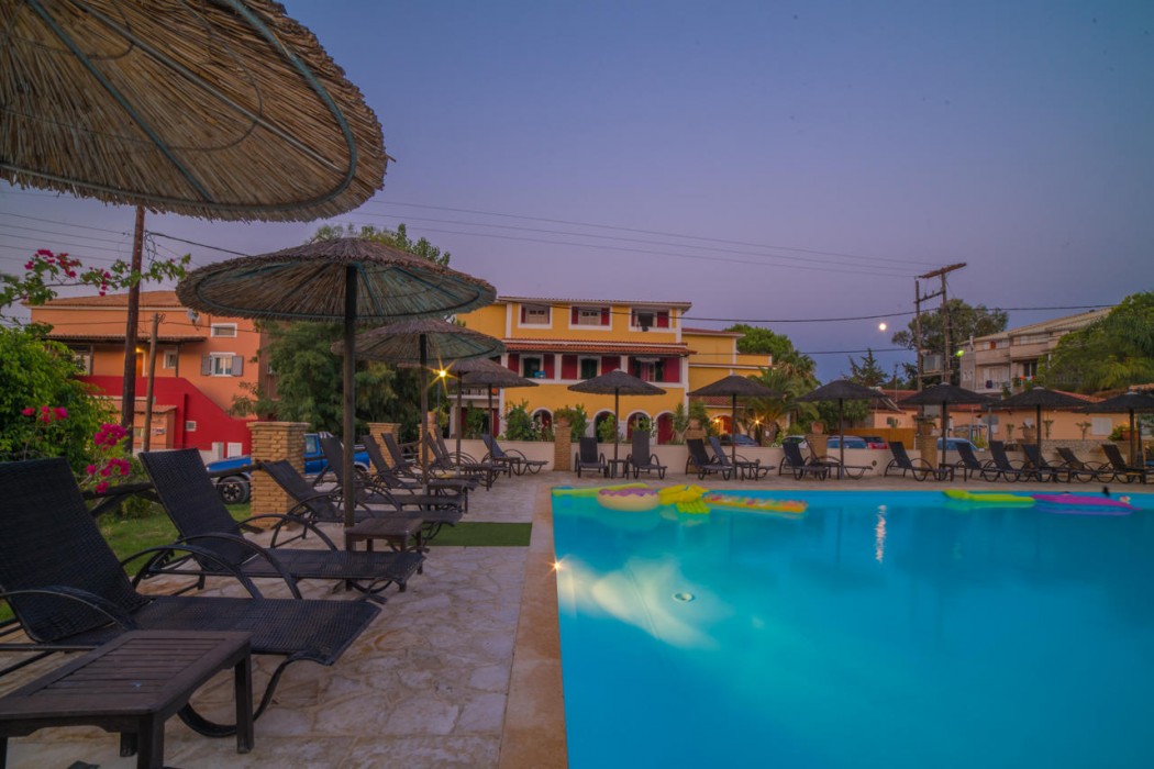 Porto Koukla Beach Hotel 9/89