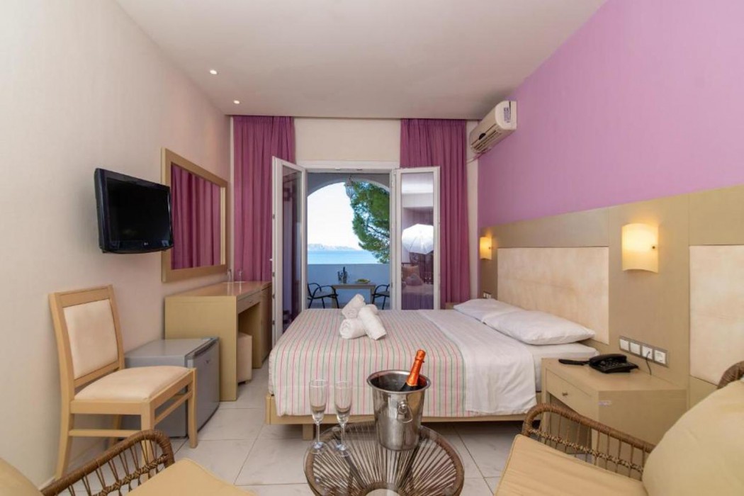 Porto Koukla Beach Hotel 19/89
