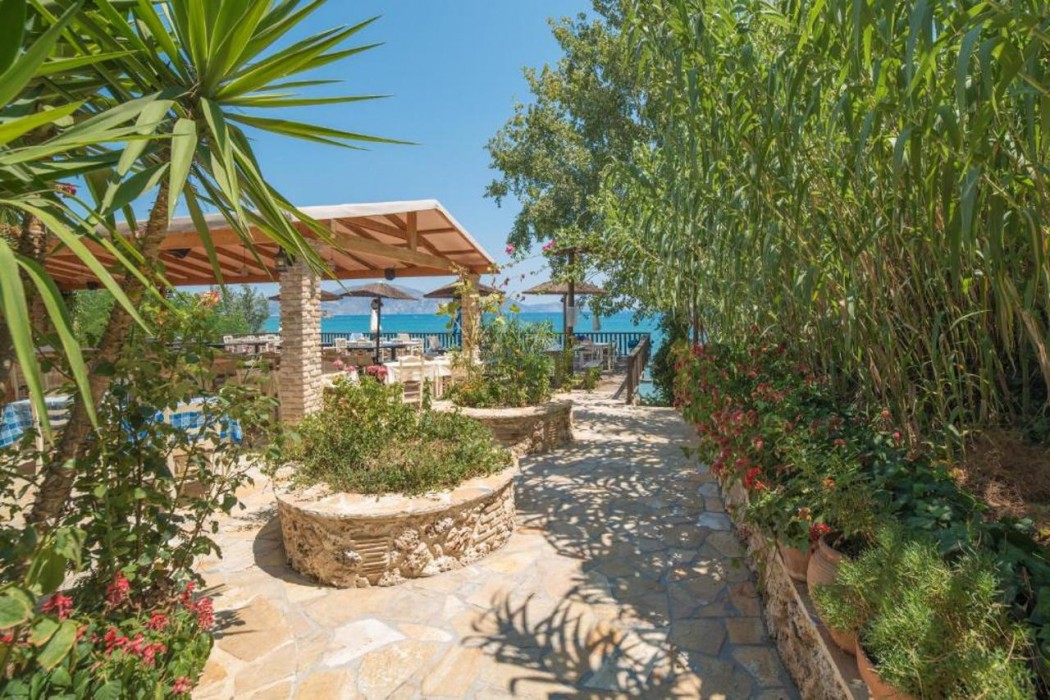 Porto Koukla Beach Hotel 55/89