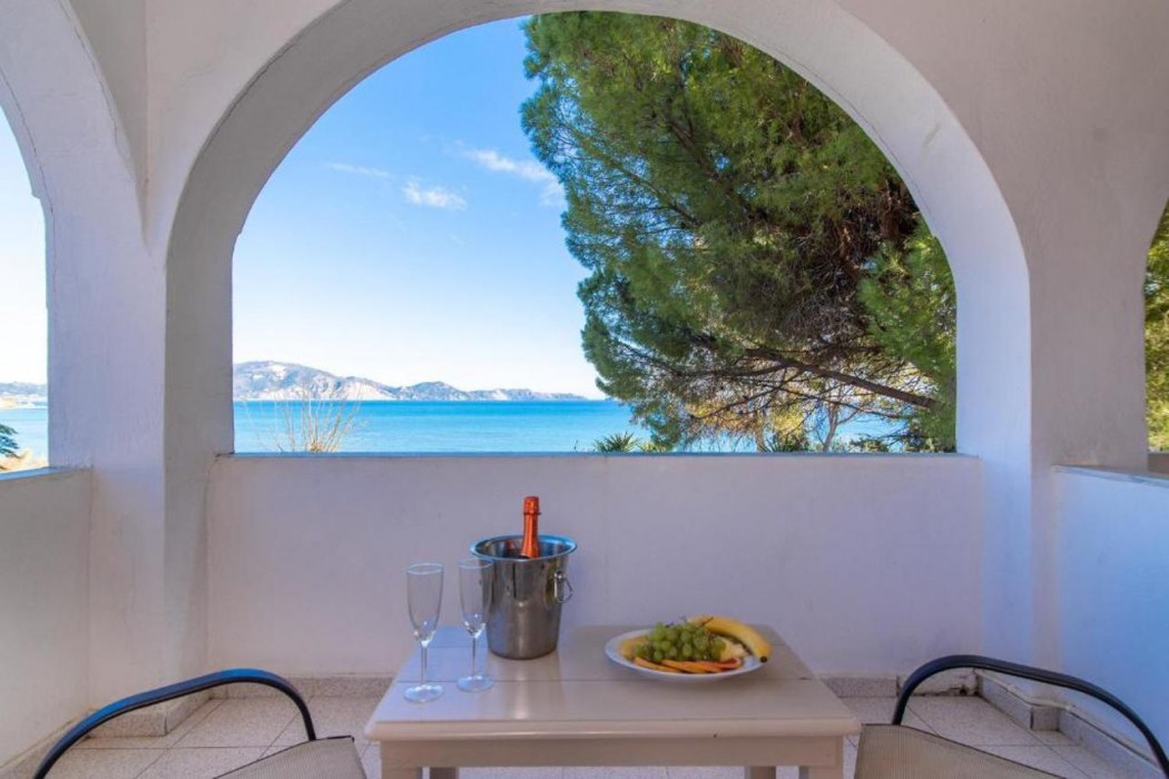 Porto Koukla Beach Hotel 39/89