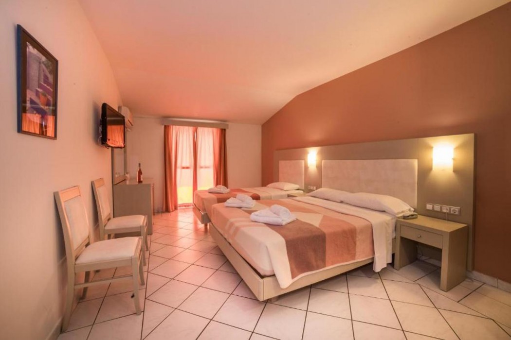 Porto Koukla Beach Hotel 14/89