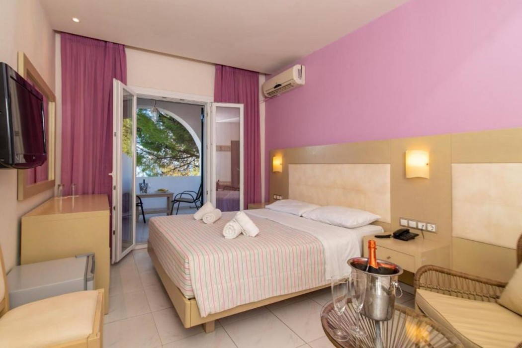 Porto Koukla Beach Hotel 20/89