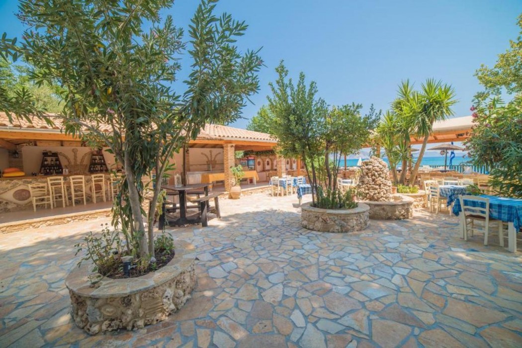 Porto Koukla Beach Hotel 52/89