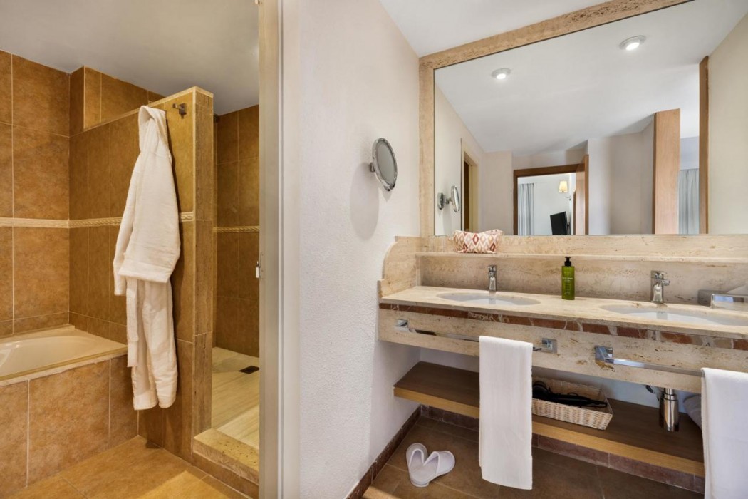 Viva Cala Mesquida Suites and Spa Adults Only +16 41/126