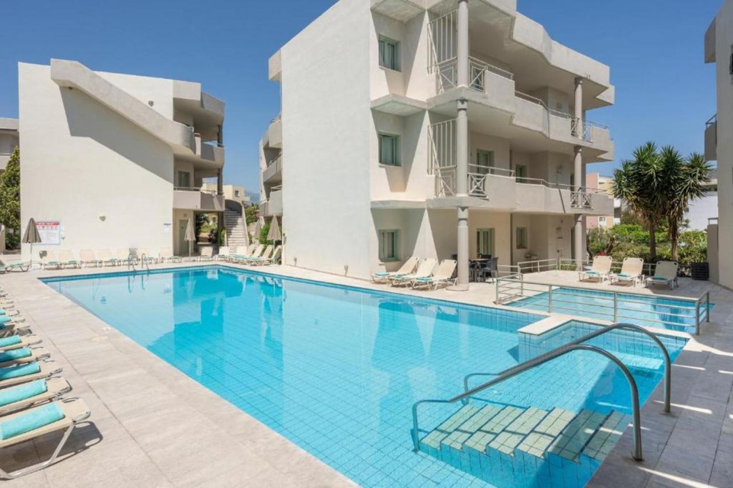 Summer Beach Hotel 25/42