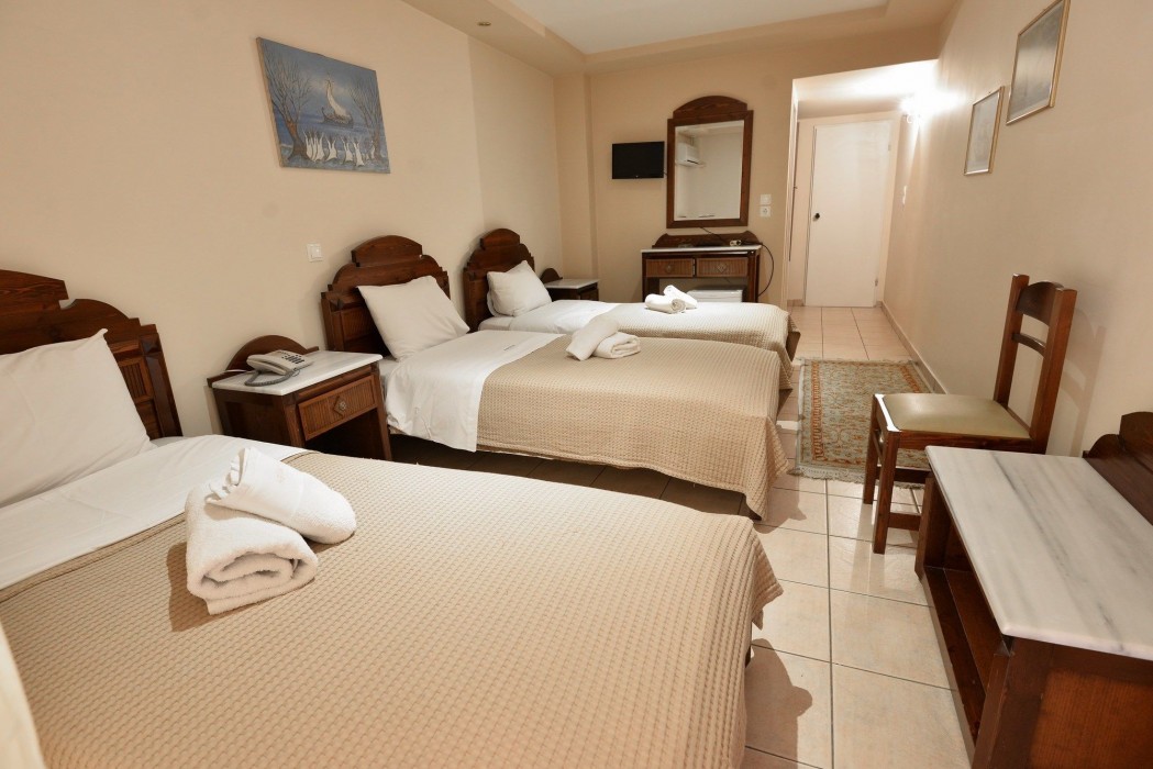 Byron Hotel 37/73