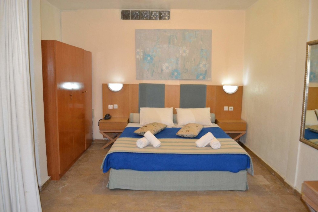 Regos Resort Hotel 44/78