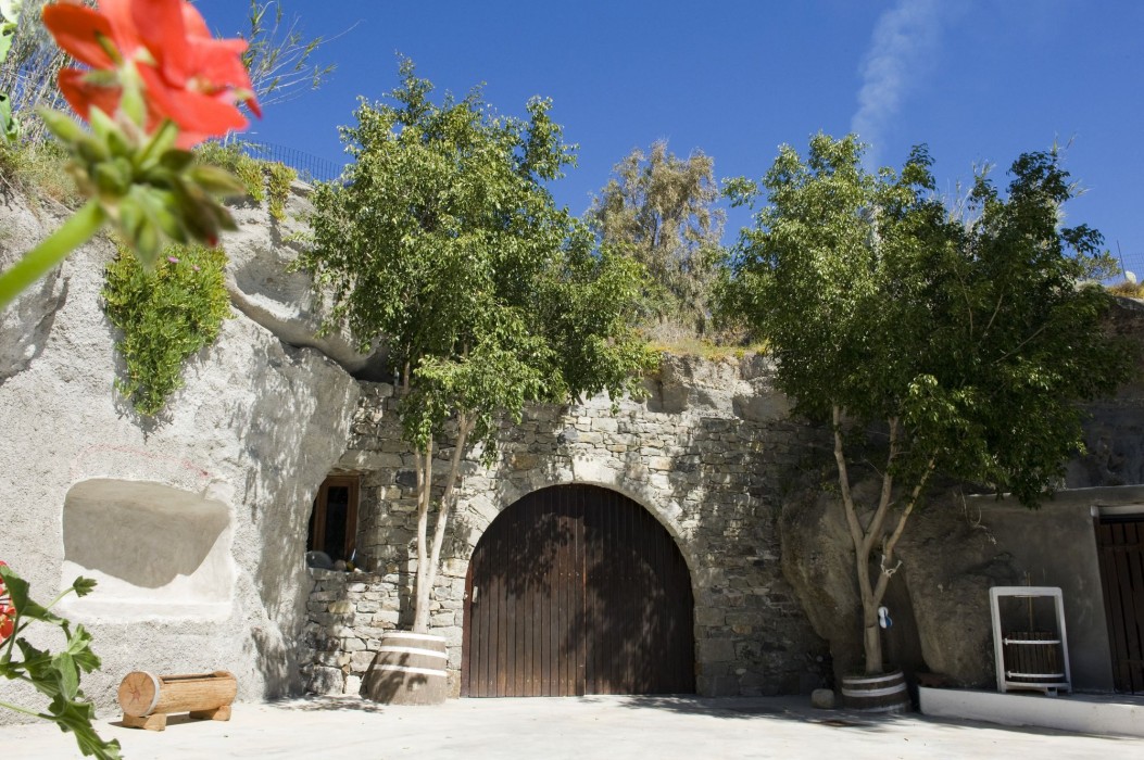 Kostantakis Winery 38/80