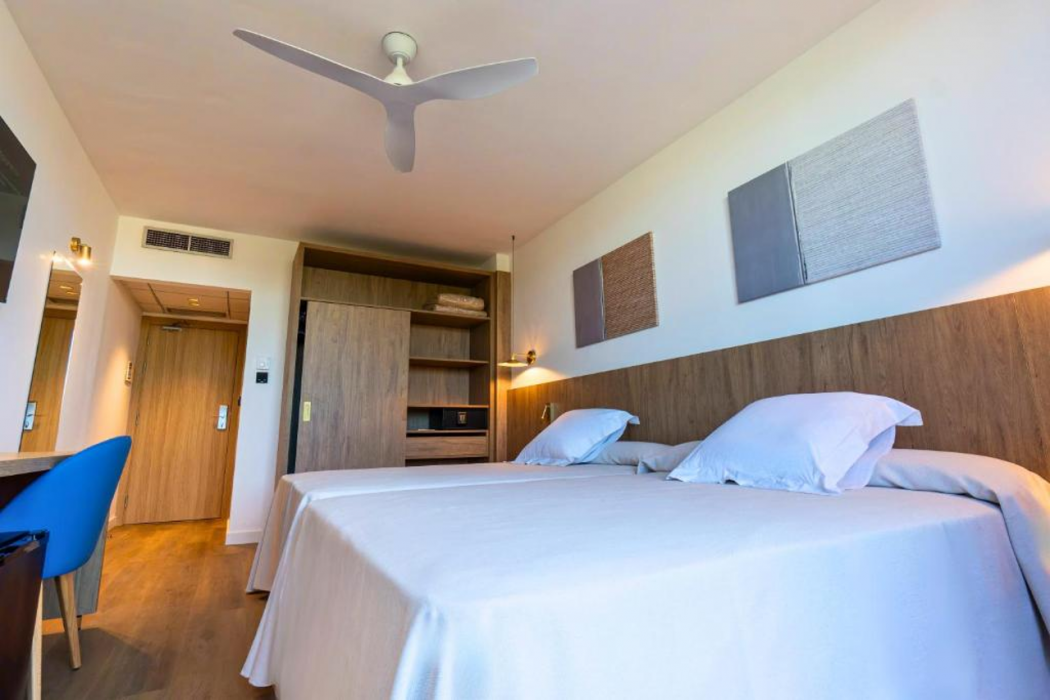 Ohtels Vila Romana 12/66