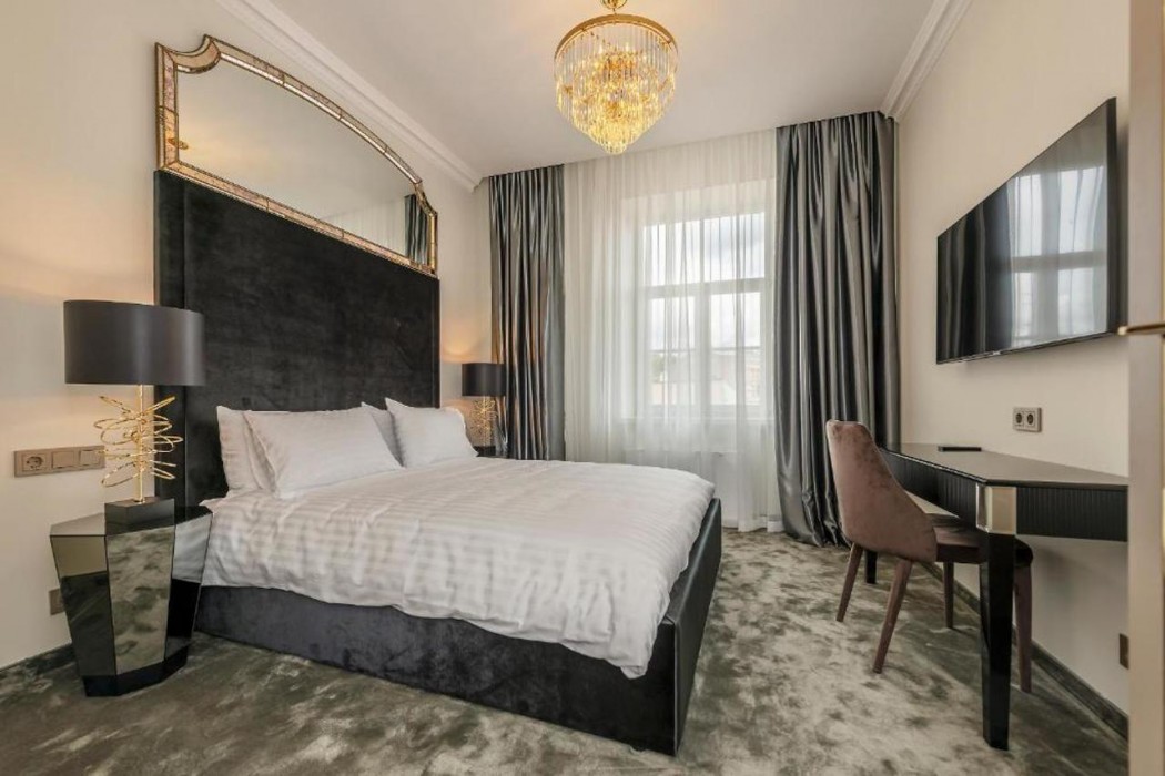 St Palace Hotel 29/73