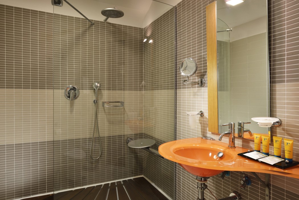 Raito Hotel 43/133