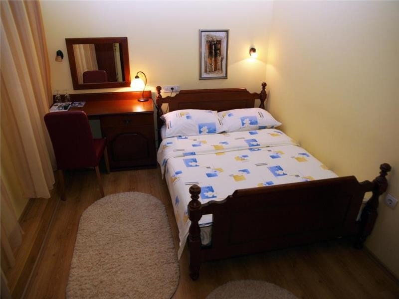Hotel Laguna 24/72