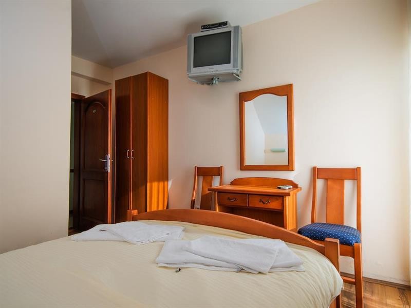 Hotel Enigma 27/72