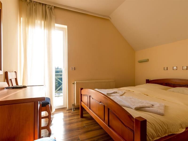 Hotel Enigma 30/72