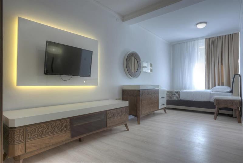 Hotel Adrovic 23/74